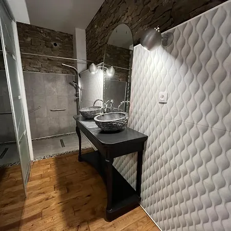 فندق مبيت وإفطار Logis Nature Cathare 4*