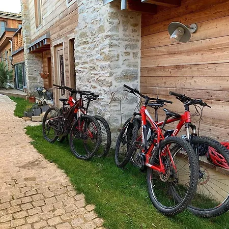 Logis Nature Cathare Frühstückspension 4*