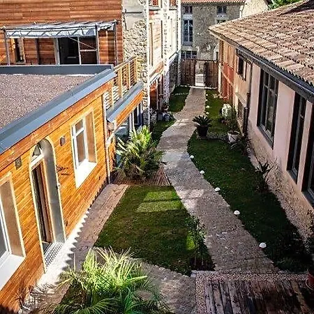 Bed & Breakfast Logis Nature Cathare 4*