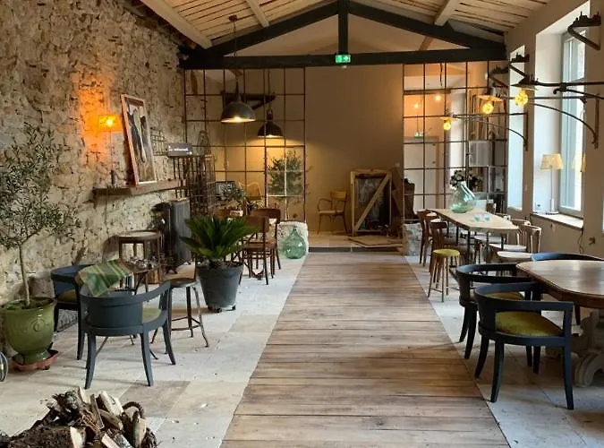 Logis Nature Cathare 4* Léran